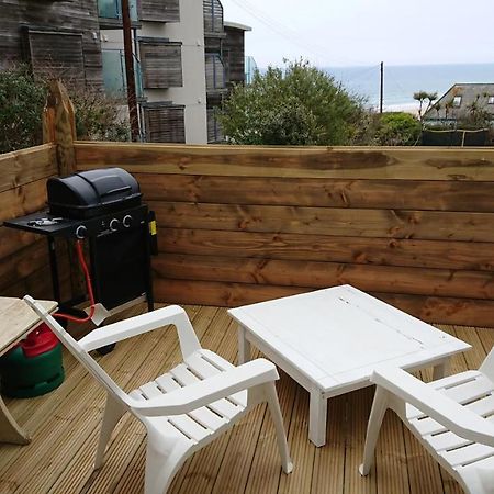Surf Lookout - King Size En-Suite With Sea Views 뉴키 외부 사진