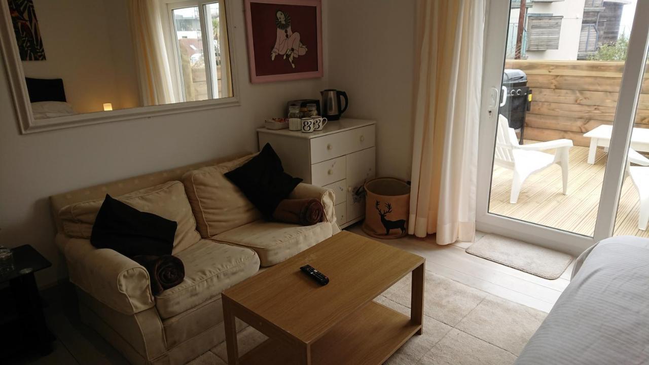 Surf Lookout - King Size En-Suite With Sea Views 뉴키 외부 사진