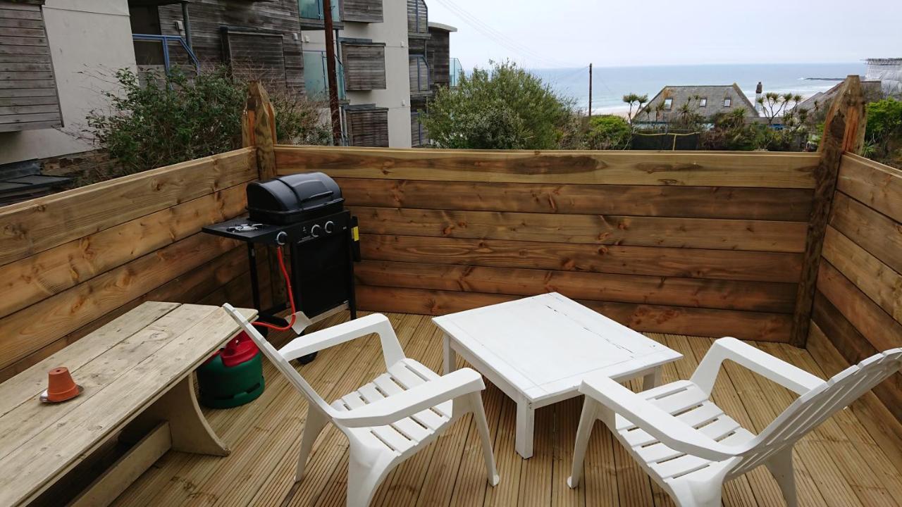Surf Lookout - King Size En-Suite With Sea Views 뉴키 외부 사진